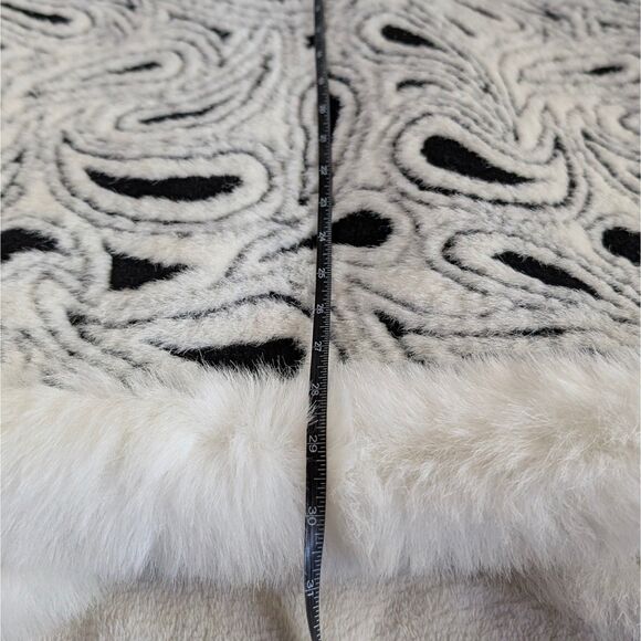 Vintage Shearling Swirl Patterned Vest Women's 3XL Black White Fur Wool Fleece - Picture 8 of 8